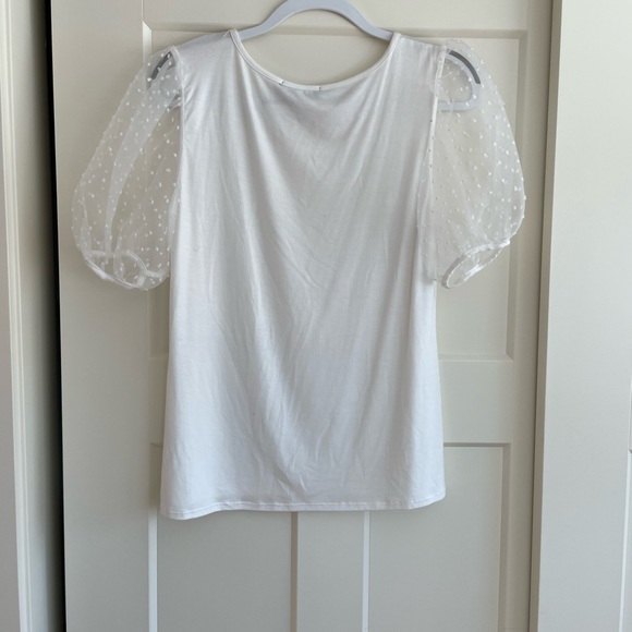White puff sleeved blouse, size Medium. - Picture 2 of 5